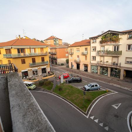 Ag Apartment Cormano Esterno foto